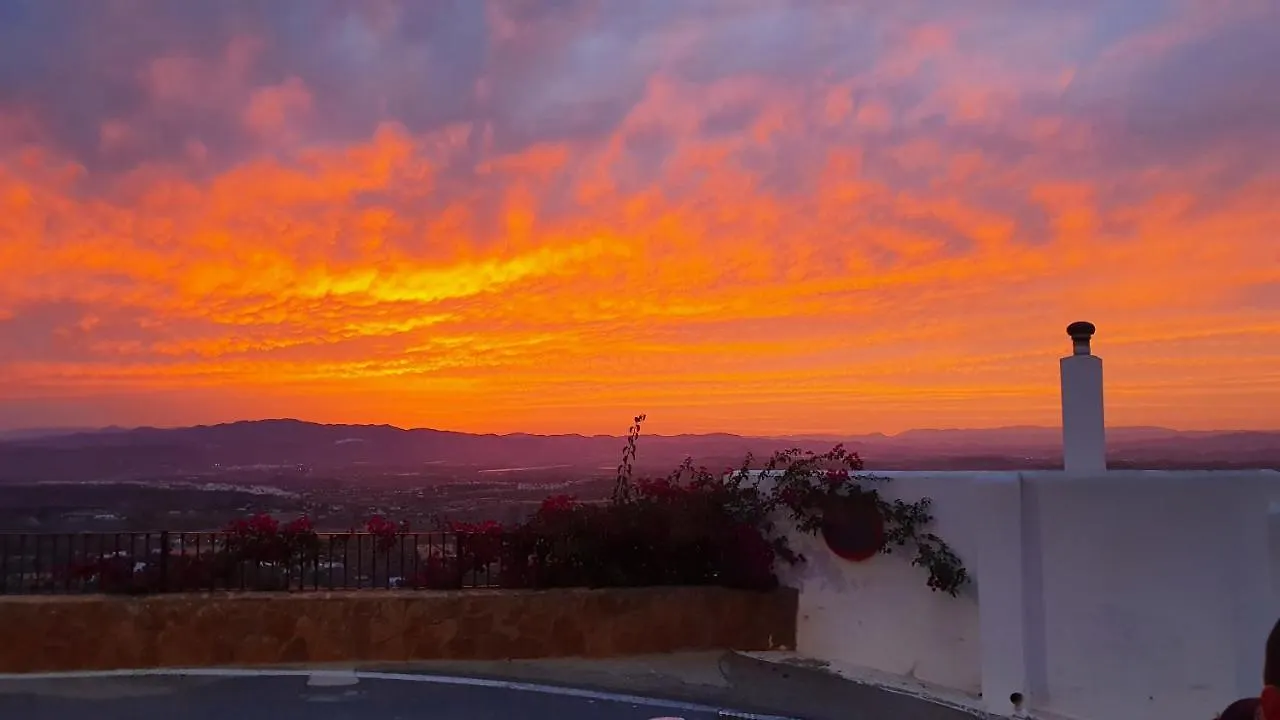 Vista de los Angeles-Rumina Casa Rainbow - Boutique Bed & Breakfast (Adults Only)  Vista de los Angeles-Rumina
