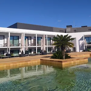 https://silken-platja-daro.catalonia-hotels.com